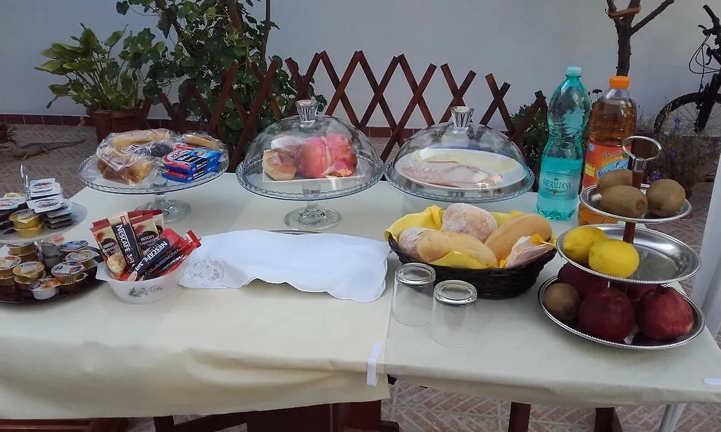 Couette-café B&B Historia Magistra SantʼAntìoco Italie
