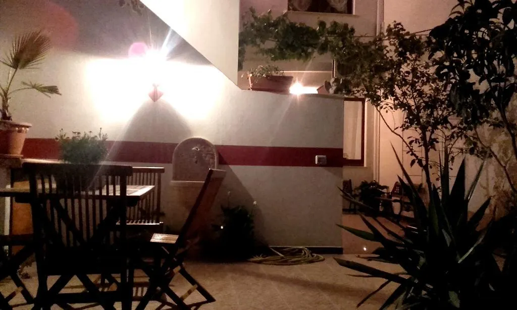 B&B Historia Magistra SantʼAntìoco Italie