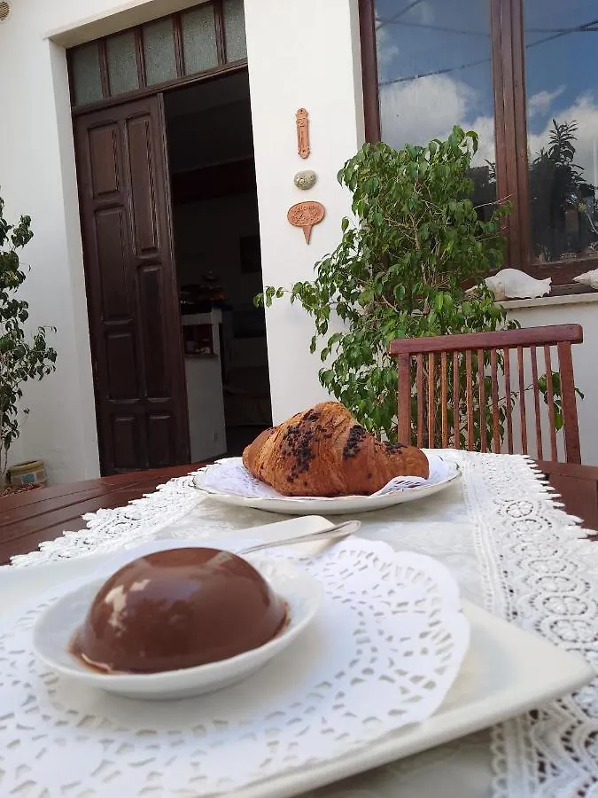 B&B Historia Magistra SantʼAntìoco Itália